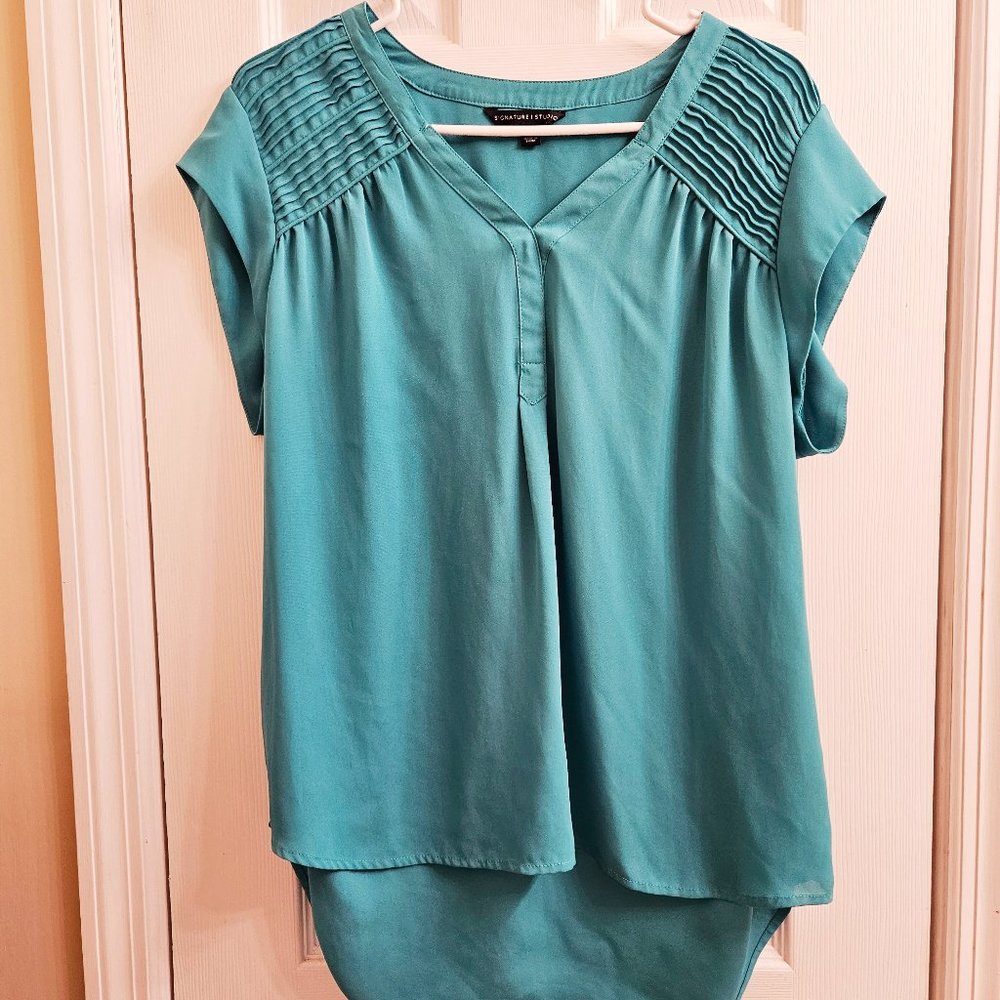 Signature Studio blouse